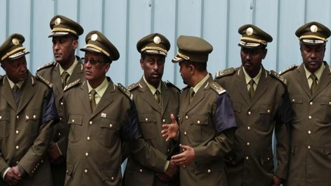 Etiyopya ordusunu bir Türk giydiriyor