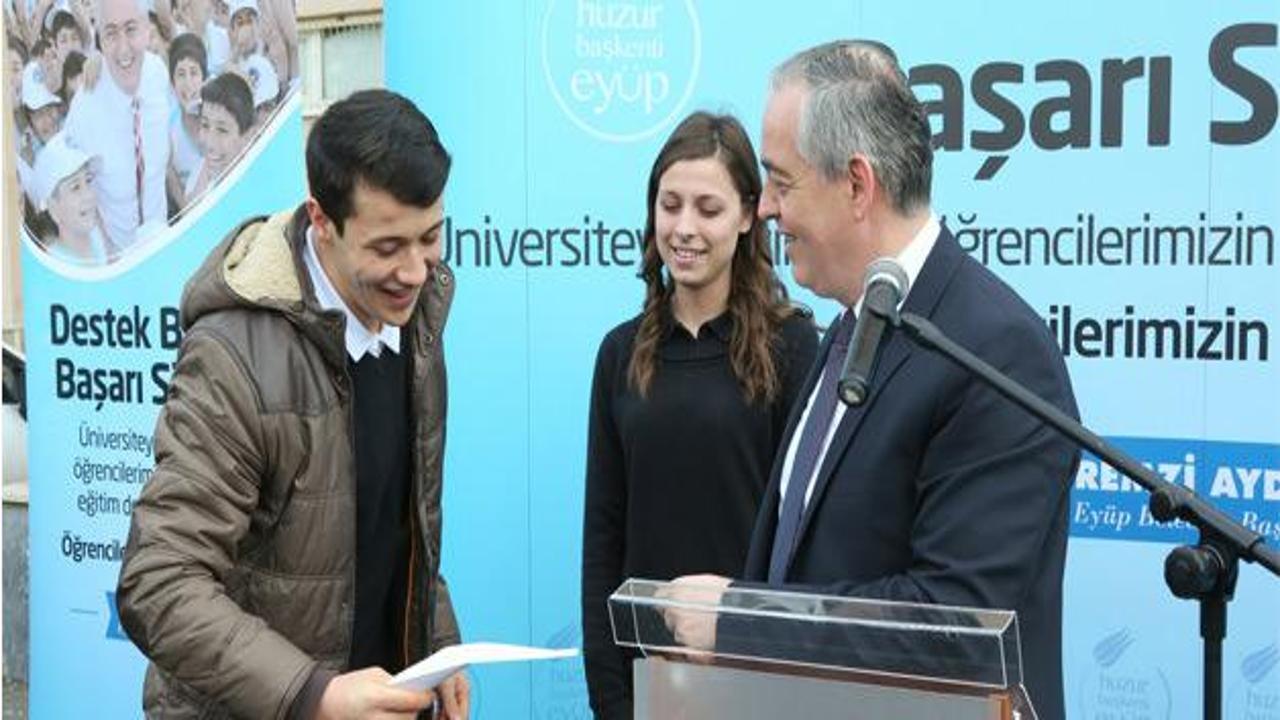 Ey&uuml;p'te Sosyal Hizmetler hız kesmeden s&uuml;r&uuml;yor