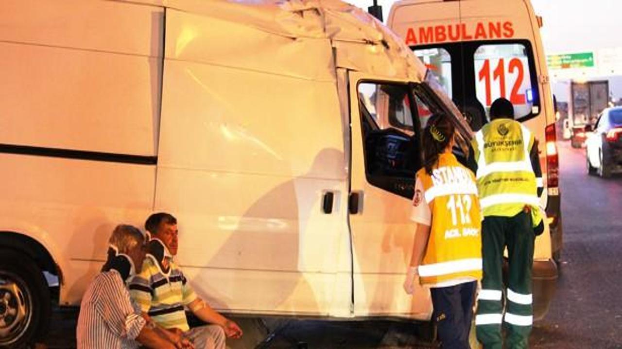 Fatih'te kaza: 1'i ağır 3 yaralı