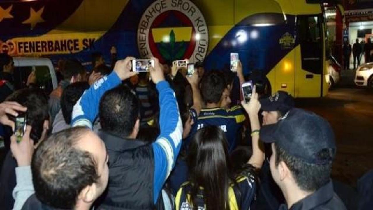 Fenerbahçe kafilesi Mersin'e geldi