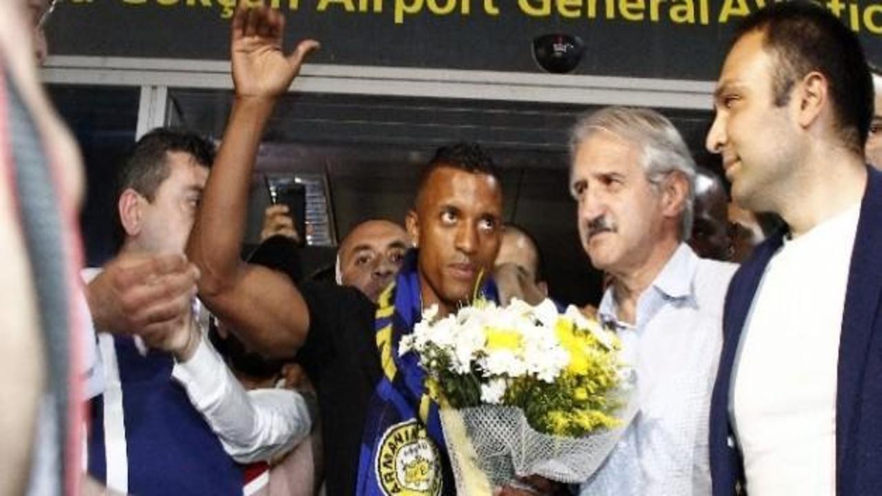 Fenerbahçe Nani'yi borsaya bildirdi