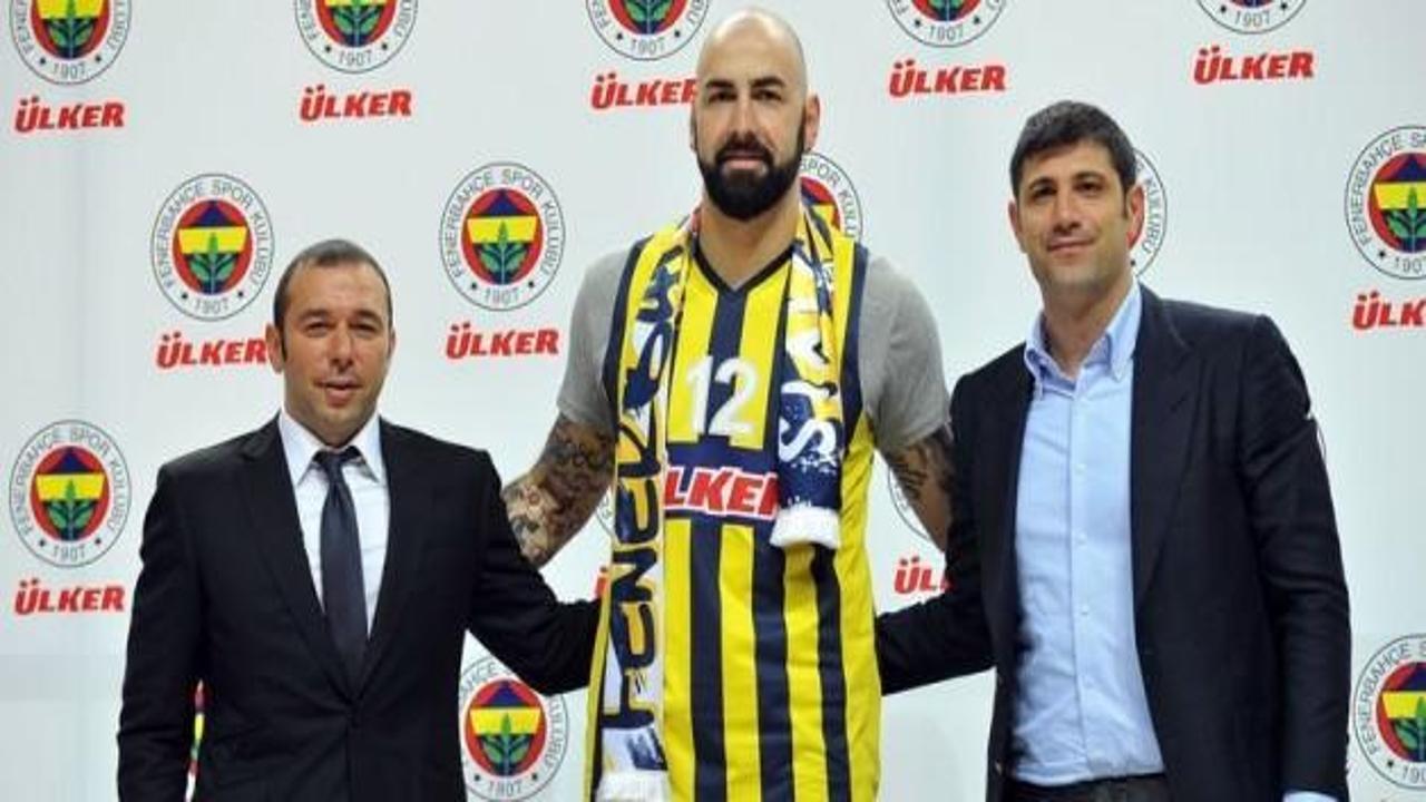 Fenerbahçe'de Antic imzayı attı!