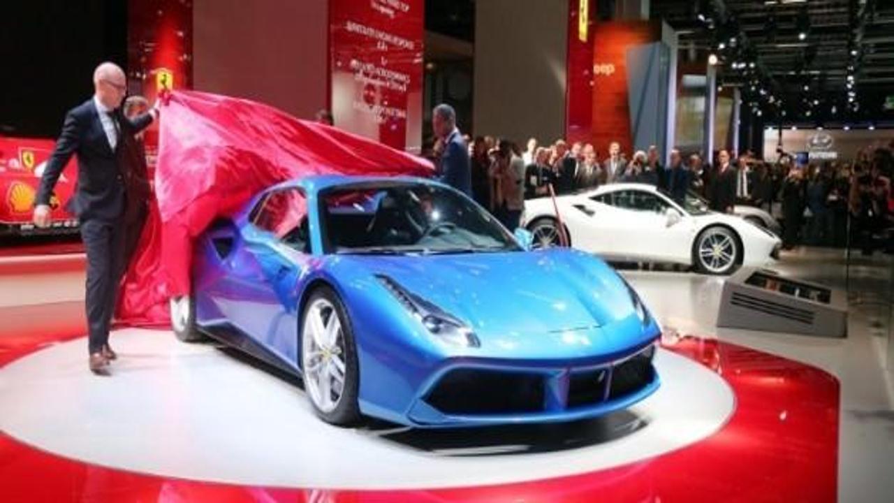 Ferrari 488 Spider görücüye çıktı!