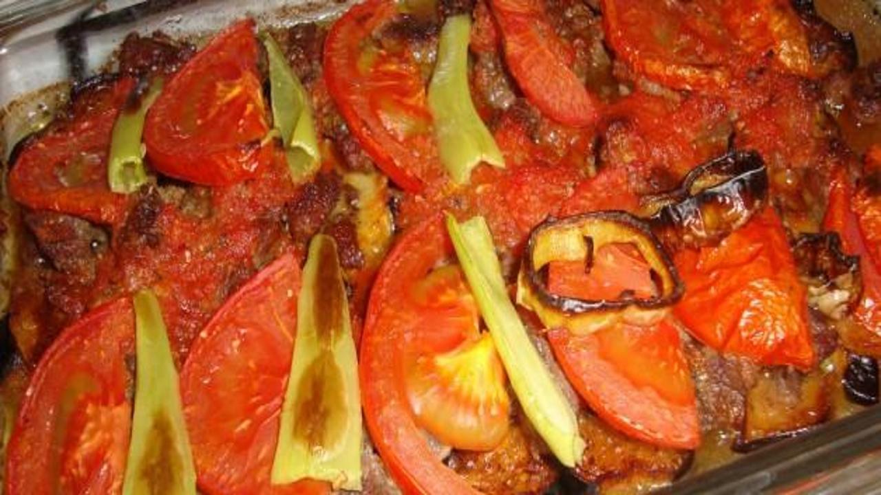Fırında domatesli et tarifi