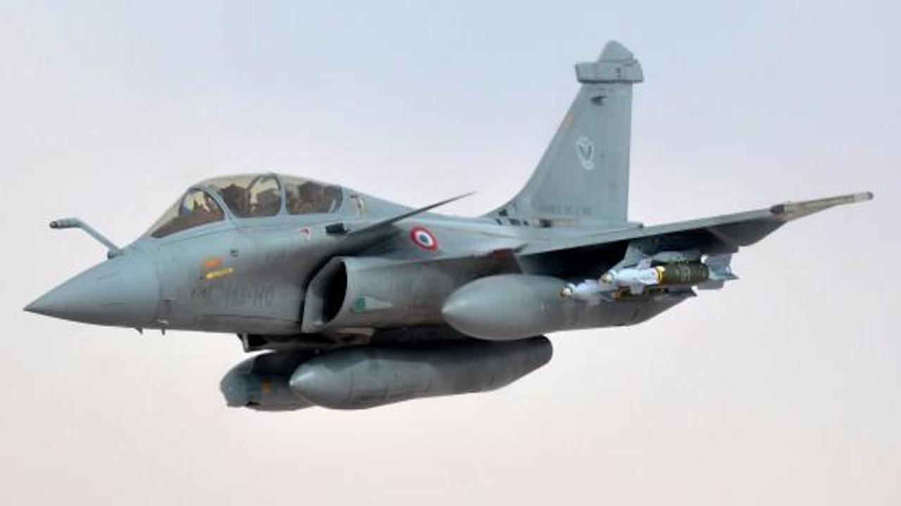 Fransa 24 savaş uçağını Katar'a sattı