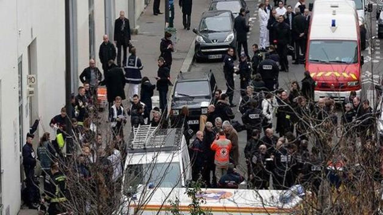 Fransa'da şimdi de camilere saldırı