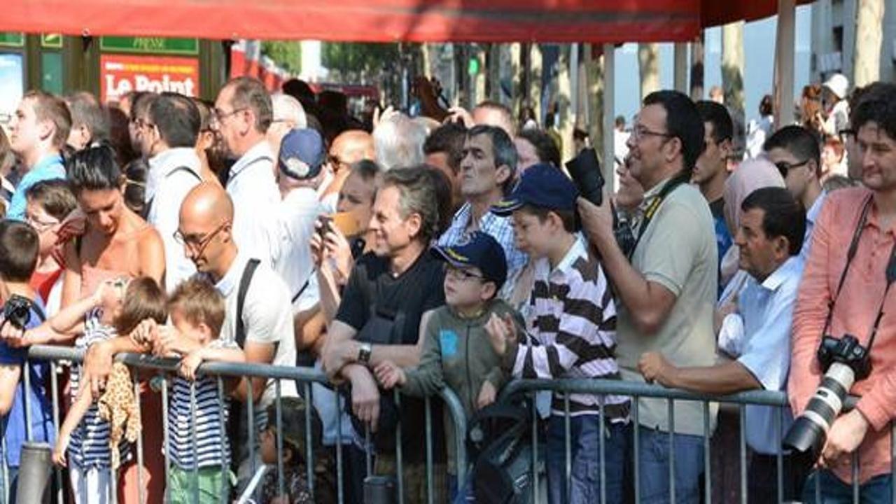 Fransa'da yaşayan Türklerin nüfusu 610 bini aştı