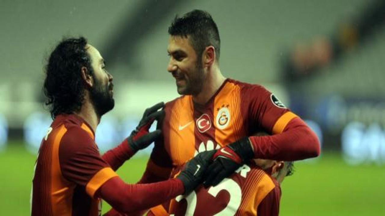 Galatasaray Fenerbahçe'yi lider yaptı!