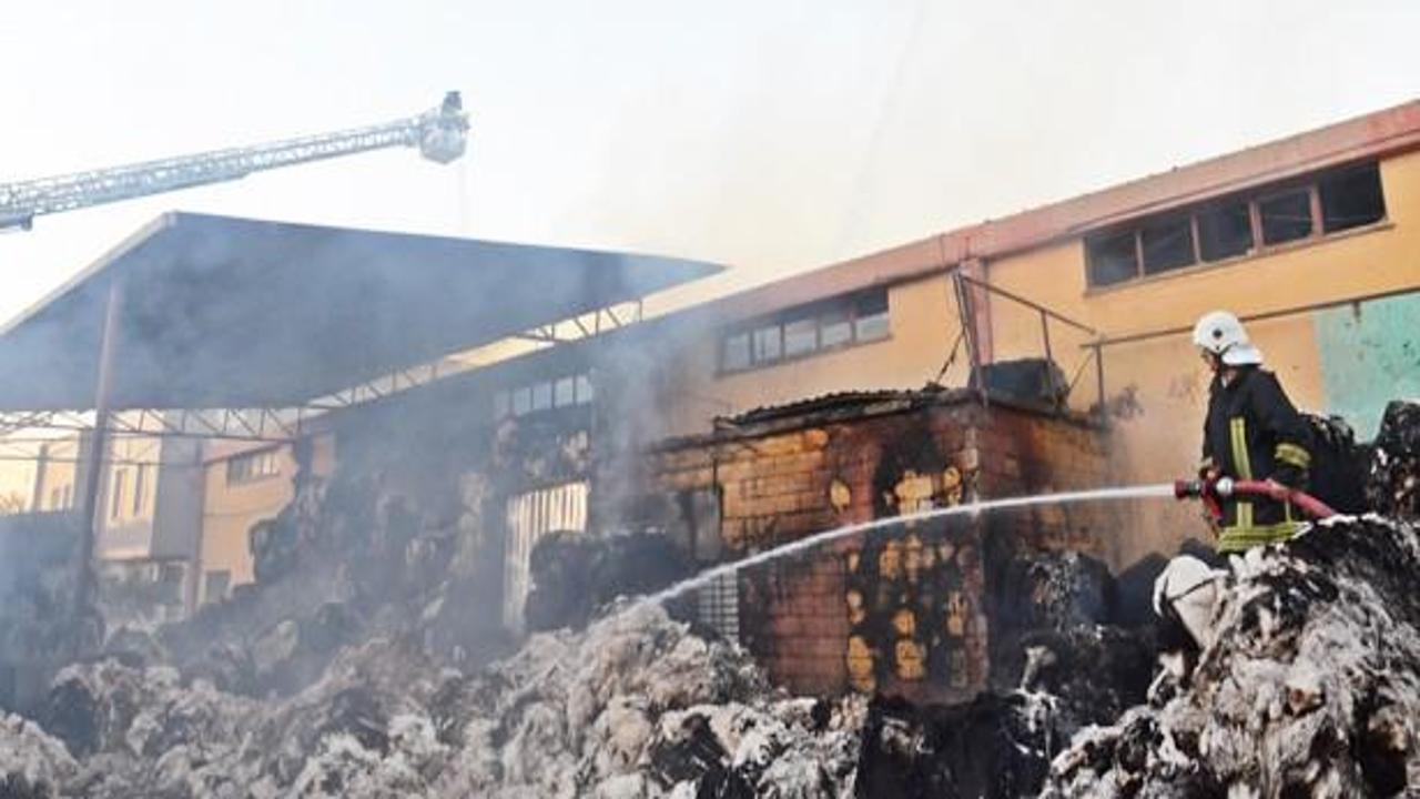 Gaziantep'te iplik fabrikası kül oldu