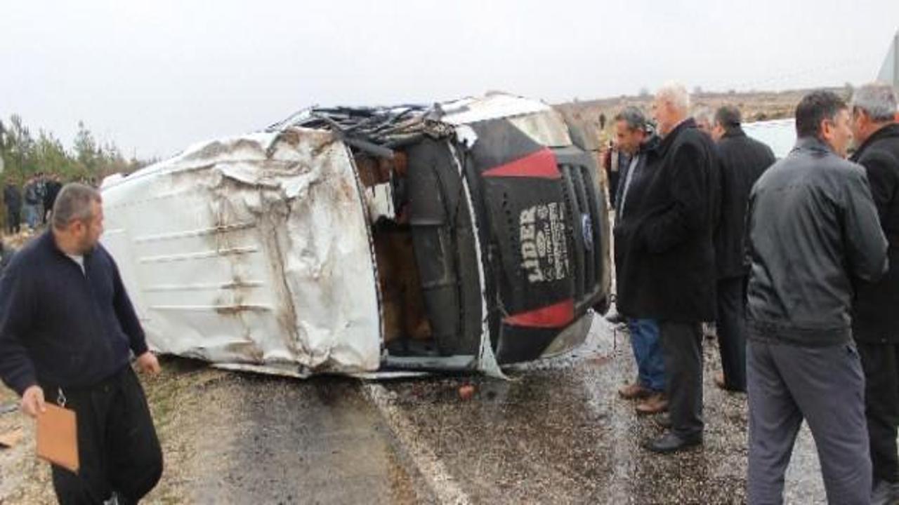 Gaziantep'te trafik kazası: 1 ölü, 8 yaralı