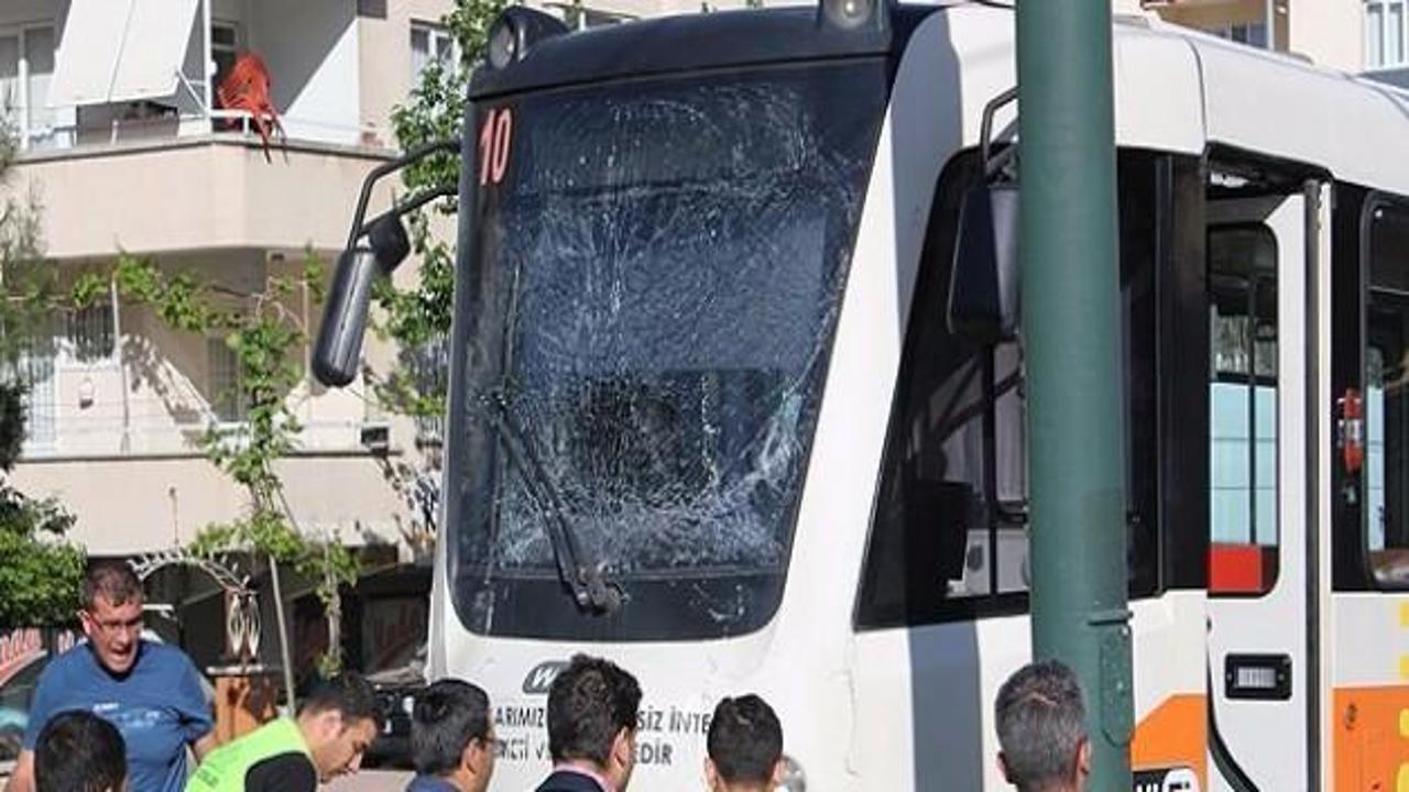 Gaziantep'te tramvaylar çarpıştı