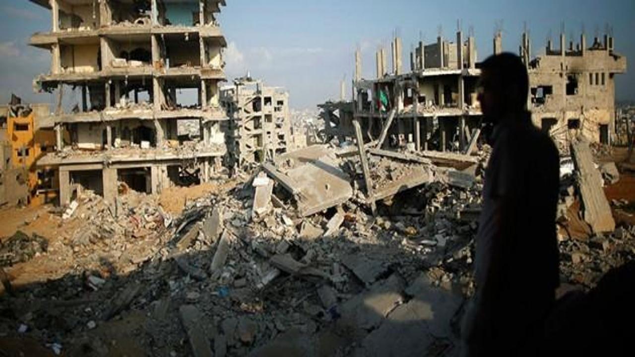 Gazze'de ev çöktü: 4 yaralı