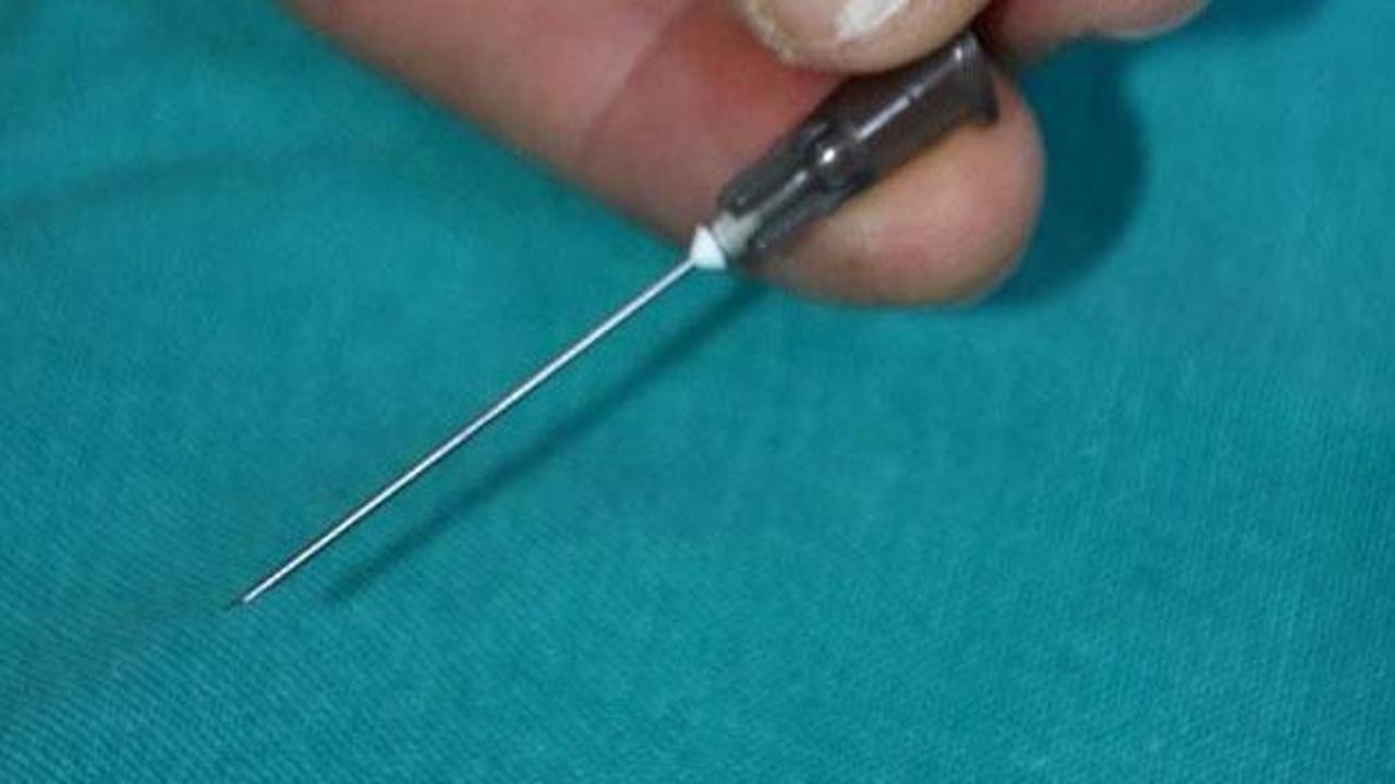 Geçmeyen ağrılara iğneli tedavi