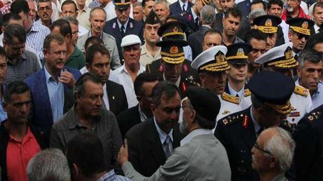 General'in oğlu son yolculuğuna uğurlandı