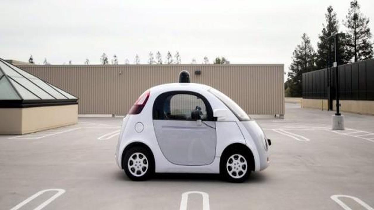 Google'ın sürücüsüz otomobili tanıtıldı