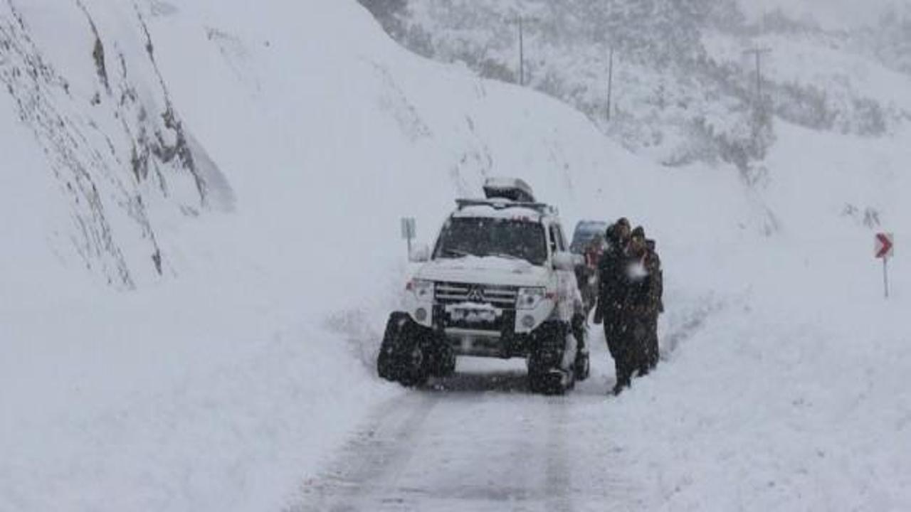Doğu'da kar yağışı hayatı olumsuz etkiliyor