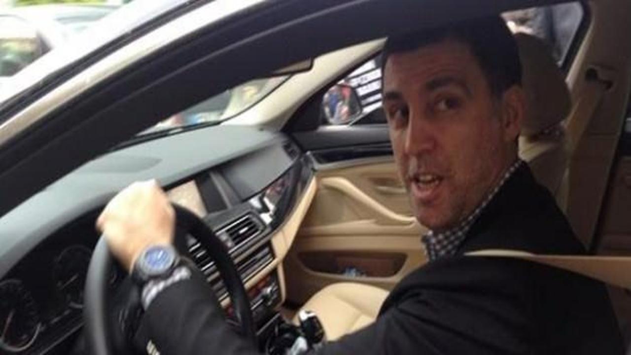 Hakan Şükür yine yalnız bırakmadı