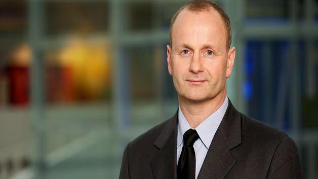 "Hakim g&uuml;&ccedil;ler piyasalarla adeta oyun oynuyor"