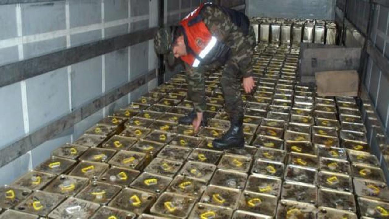 Hakkari'de 4 ton kaçak bal ele geçirildi