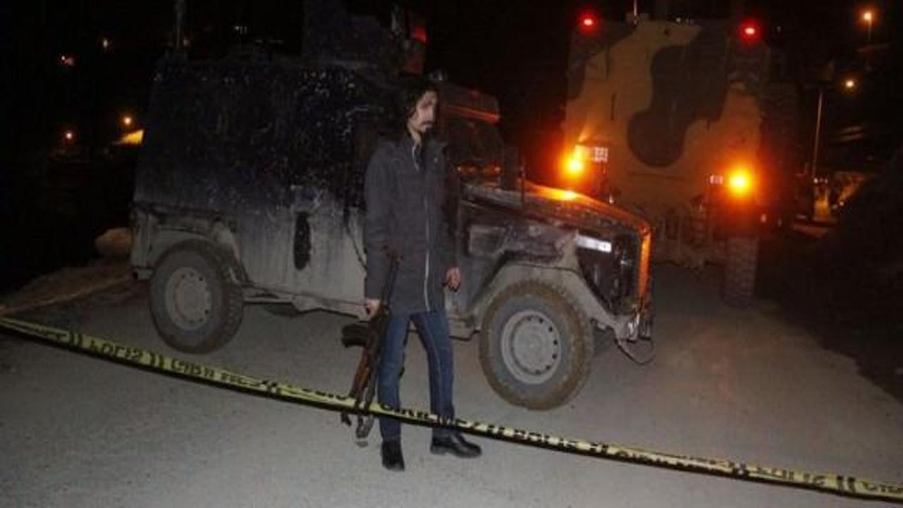 Hakkari'de askeri araç devrildi: 3 yaralı!