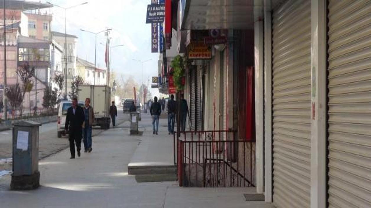 Hakkari'de kepenkler Yüksekova için kapalı