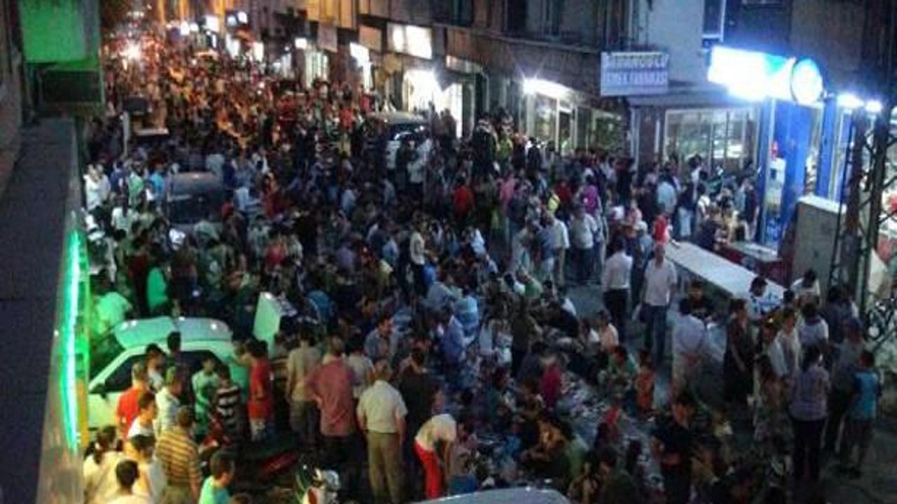 Hatay'da 1 kilometrelik iftar sofrası