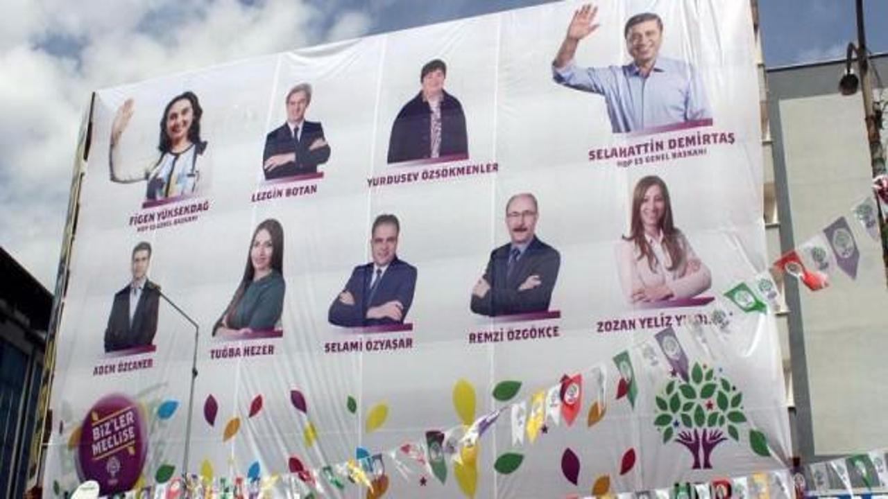 HDP'nin seçim yasağına uymayan afişi kaldırıldı