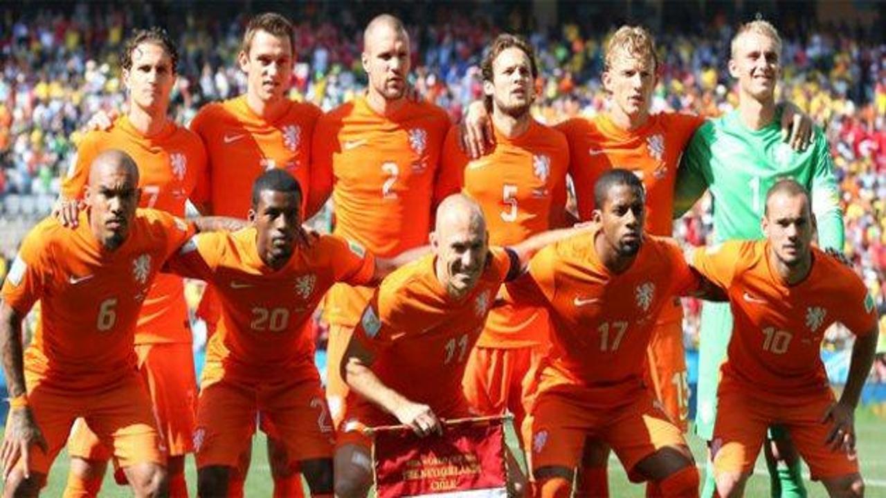 Hollanda artık maç saatini bekliyor
