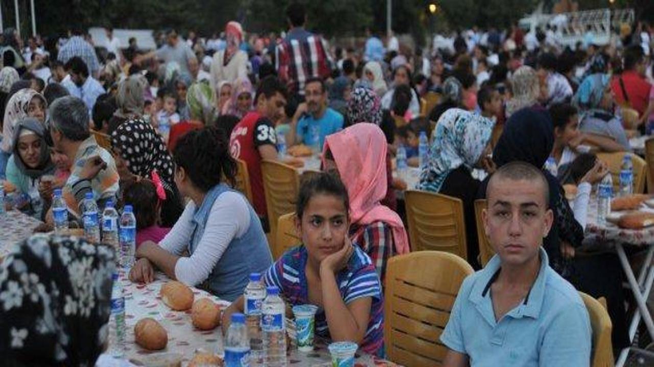 İHH'dan 255 yetim çocuğa iftar yemeği