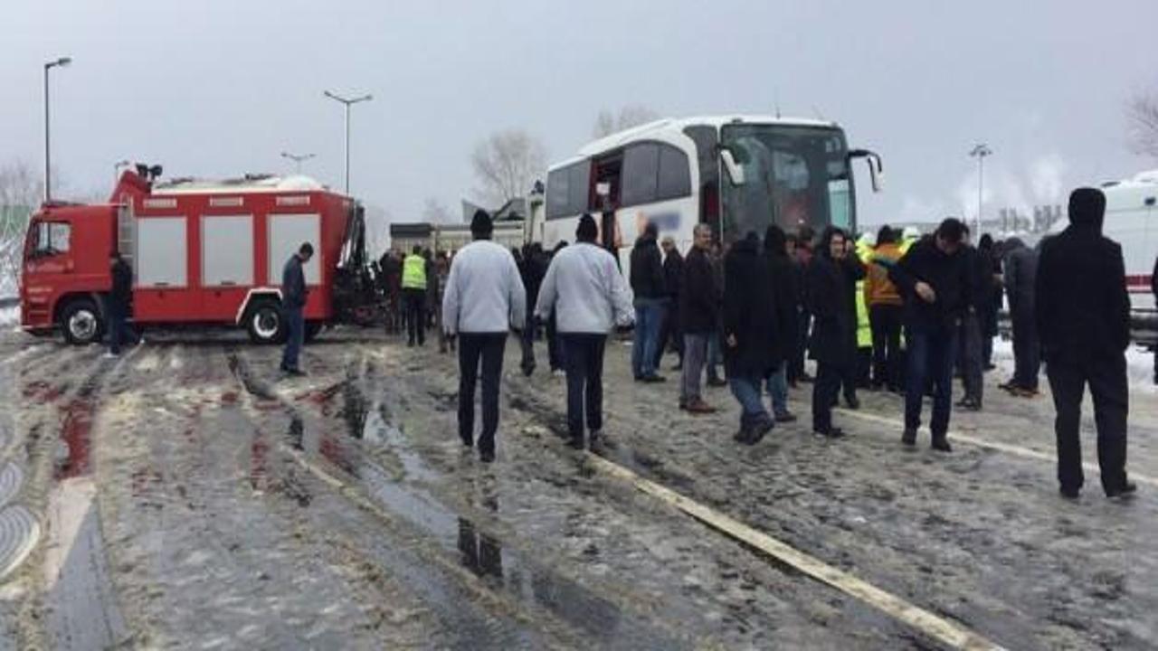 İki yolcu otobüsü çarpıştı: Çok sayıda yaralı var