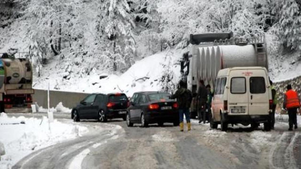 Ilgaz Dağı'nda kar ulaşımı aksattı