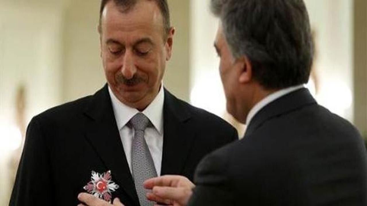 Gül'den, Aliyev'e devlet nişanı!