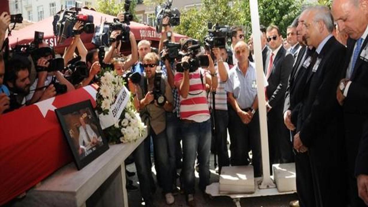 İnal Batu son yolculuğuna uğurlandı