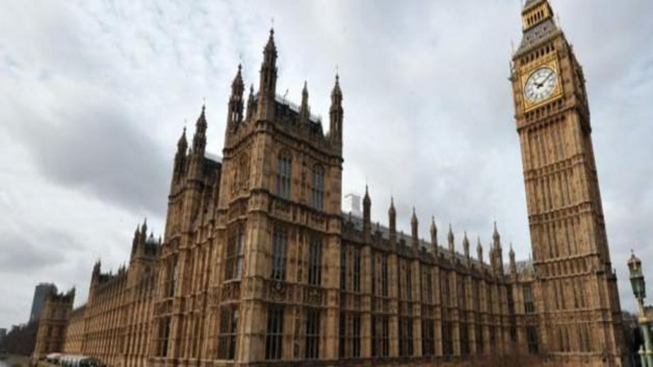 İngiltere parlamentosu için 5 milyar $'lık fatura