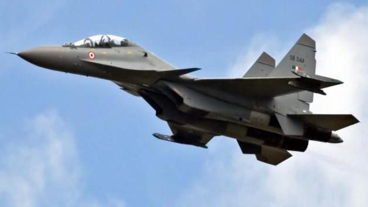 İran şimdi de savaş uçağı istiyor