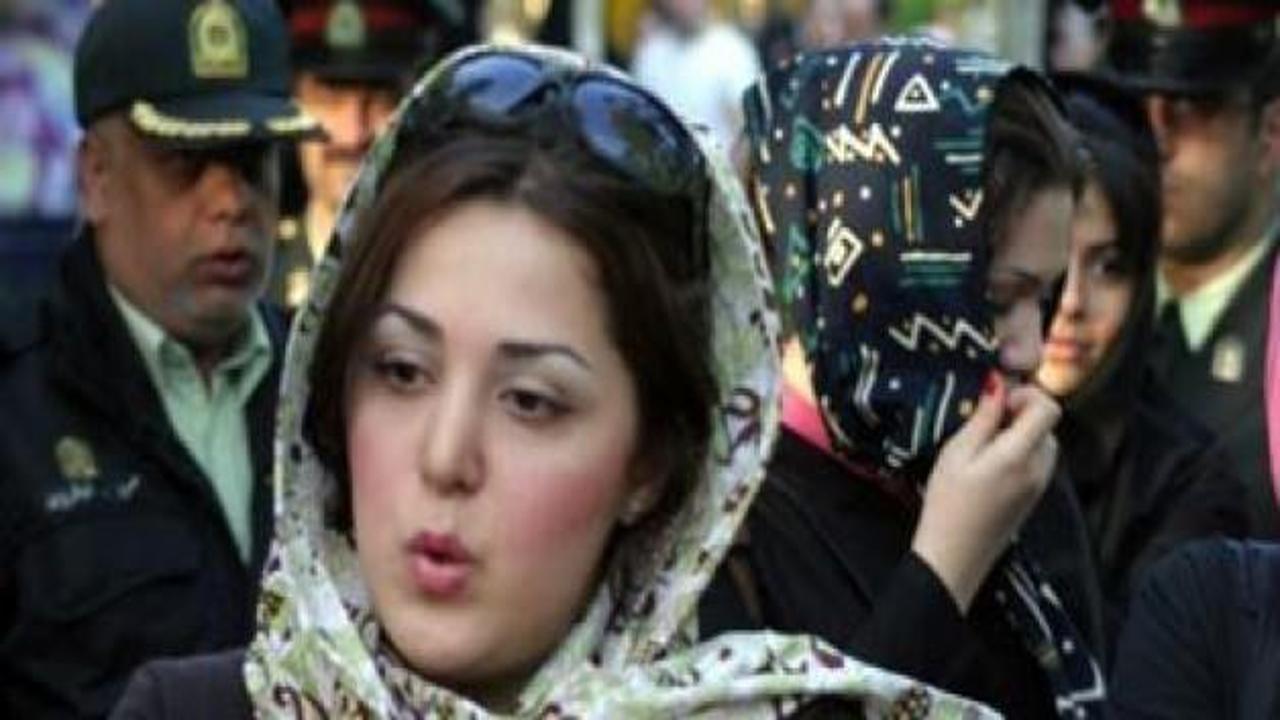 İran'da devrim gibi karar
