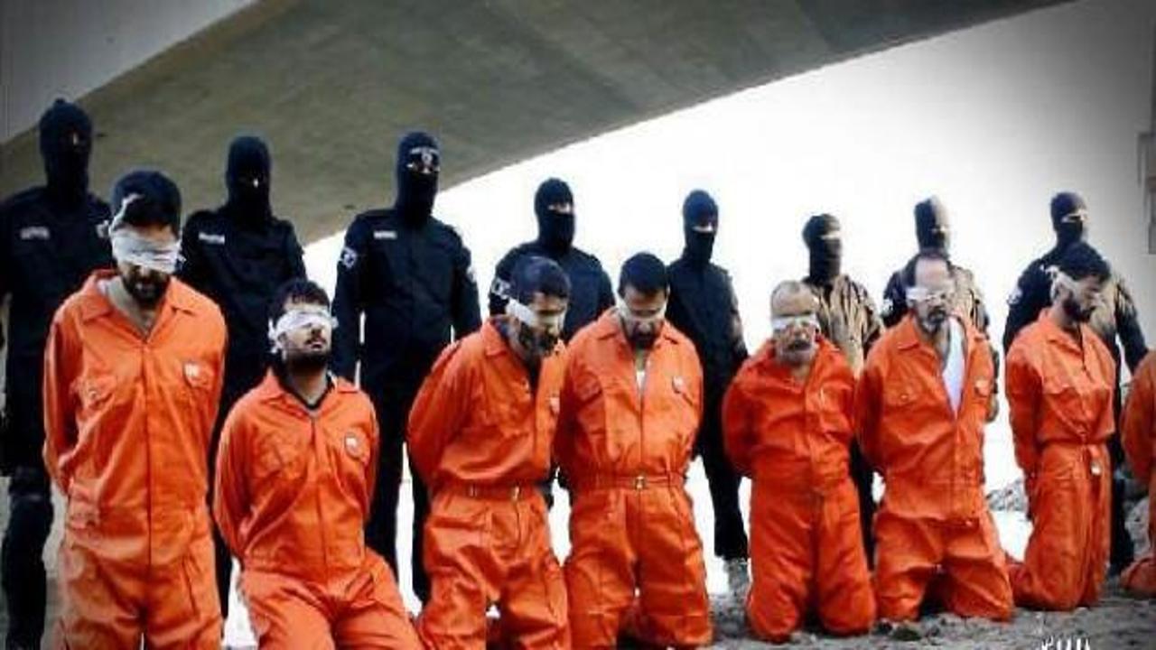 IŞİD casuslukla suçladığı 5 kişiyi infaz etti