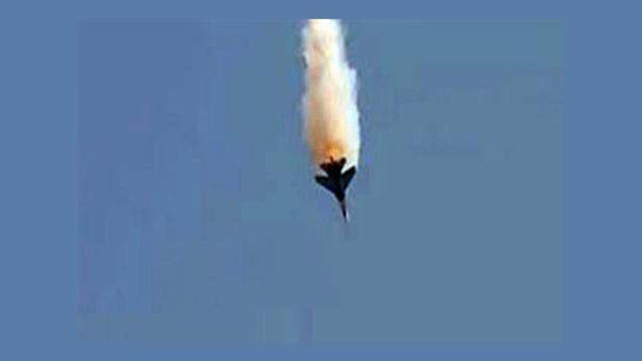 IŞİD Esed rejimine ait uçağı düşürdü iddiası