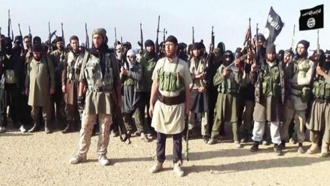 IŞİD militanları ailelerini tahliye ediyor