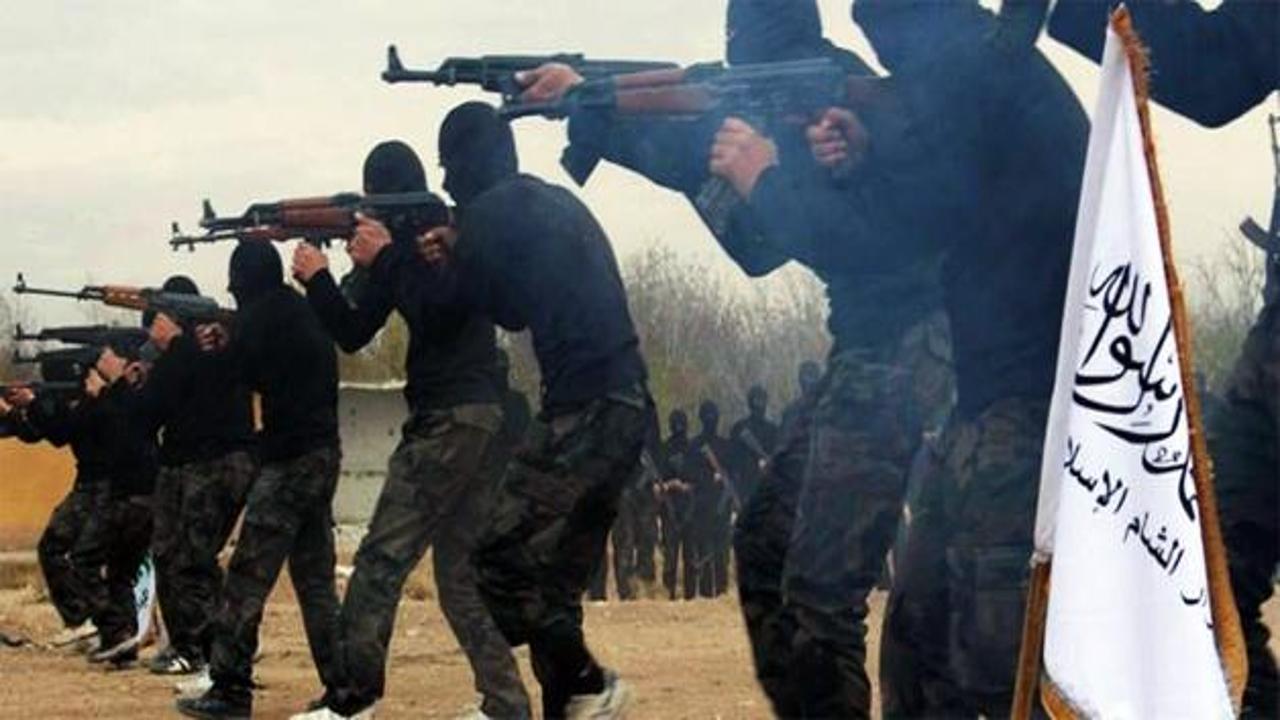 El-Kaide IŞİD çatışması kızıştı: 86 ölü!