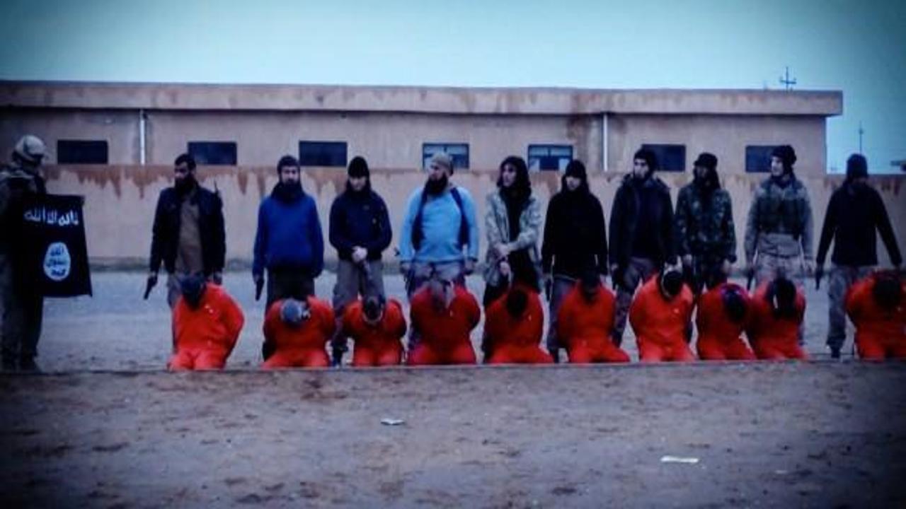 IŞİD'den korkunç toplu infaz!