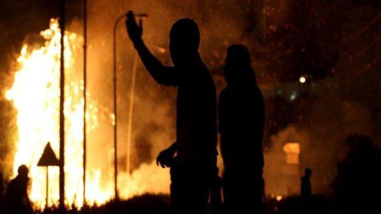 İsrail Gazze'yi sahurda vurdu: 25 &ouml;l&uuml;