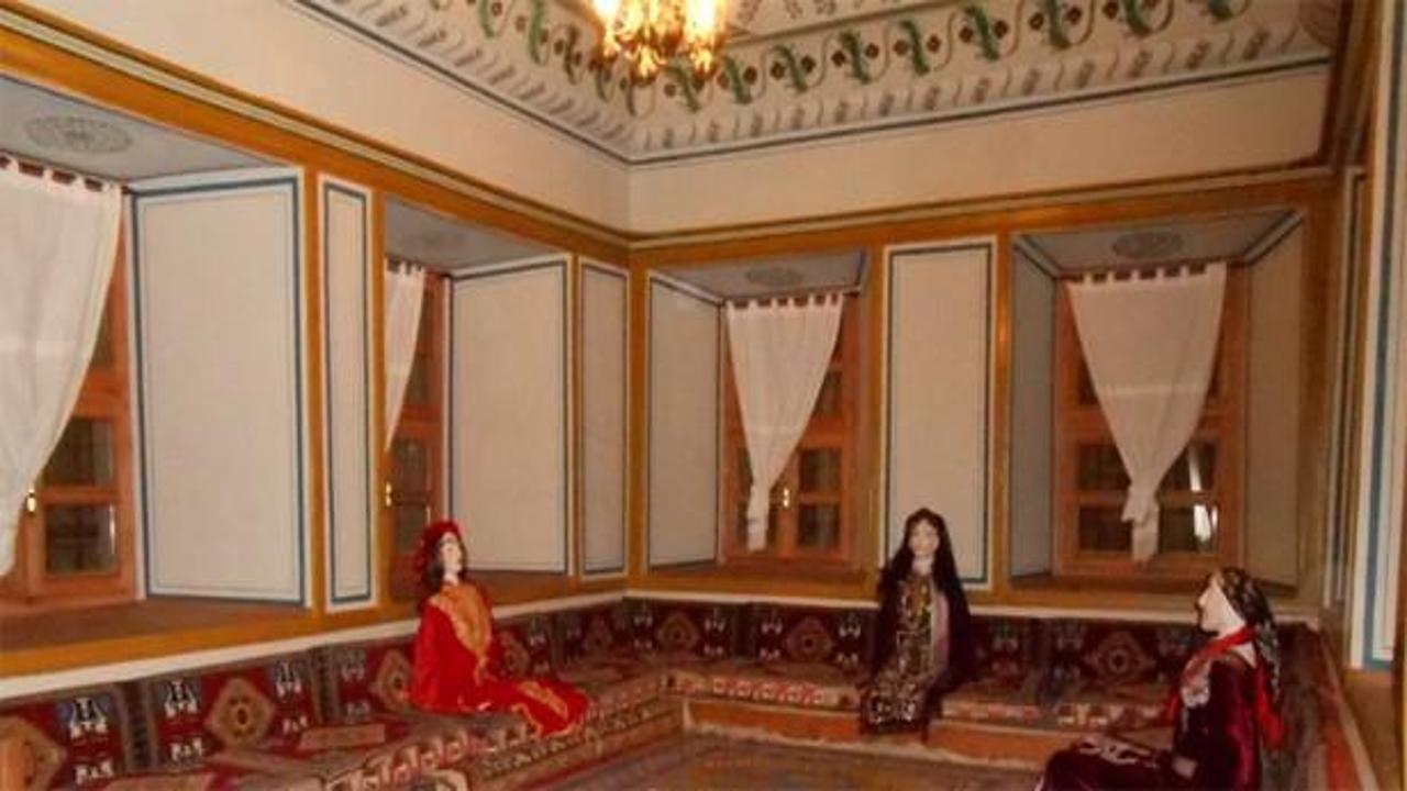 İstanbul, Karaman'a götürülünce nikaha evet dedi