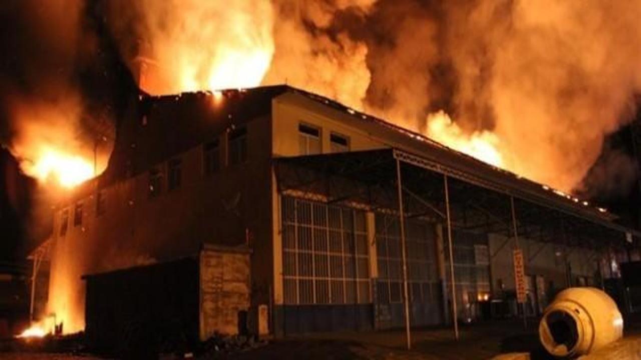 İstanbul'da kimyevi fabrikada yangın
