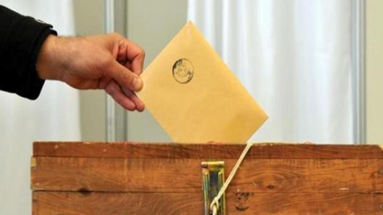 İsveç'te erken seçim kararı iptal edildi
