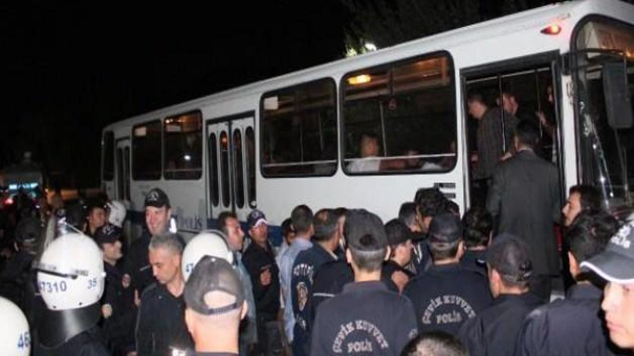 İzmir derbisinde olaylar çıktı: 33 gözaltı