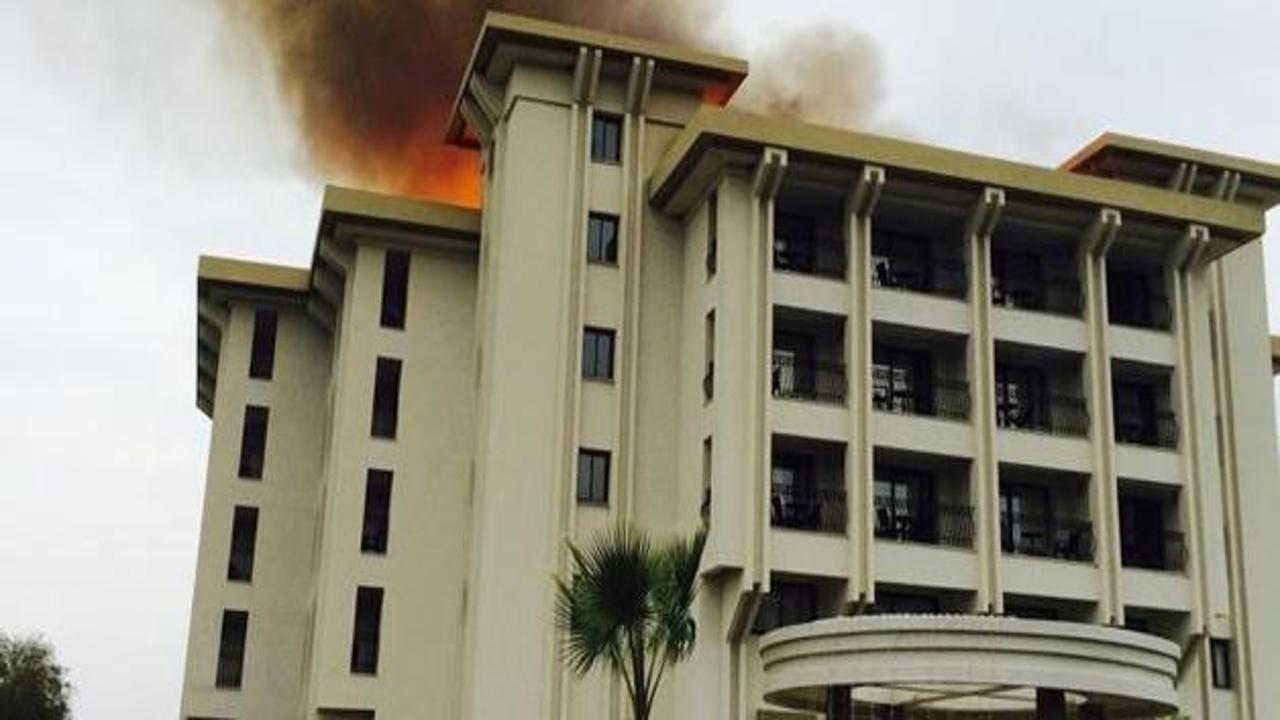 İzmir'deki otel yangınında 1 kişi öldü