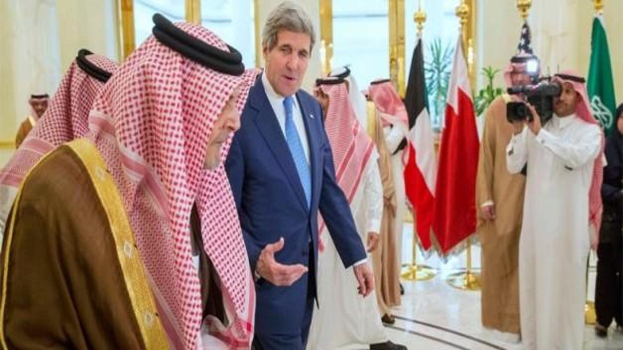 John Kerry 'İran' için Arabistan'da