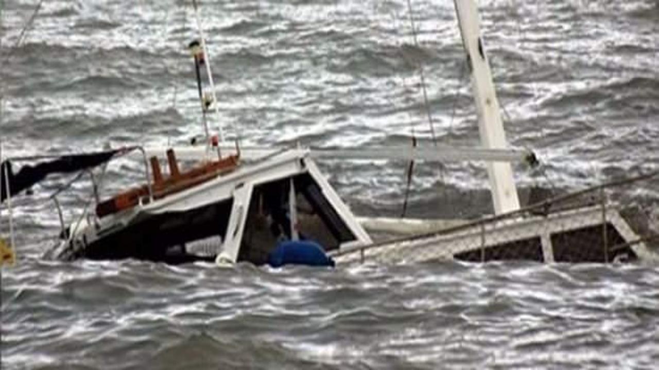 Kaçakları taşıyan tekne battı: 9 ölü