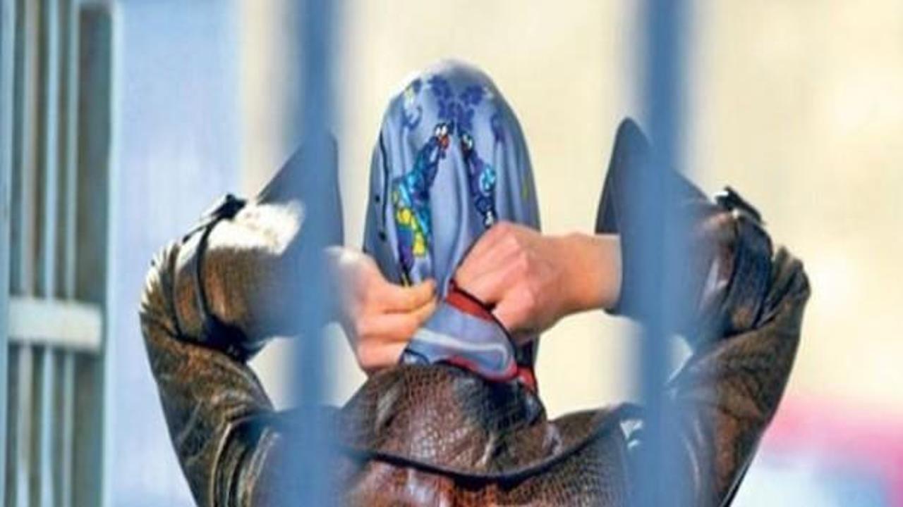 Baş&ouml;rt&uuml;l&uuml; diye Halk Eğitim Merkezi'ne alınmadı